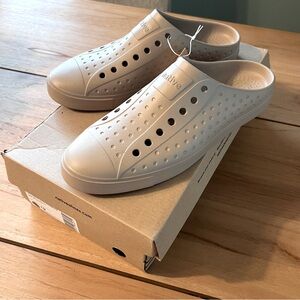 Native Jefferson SL Clogs (M9/W11)